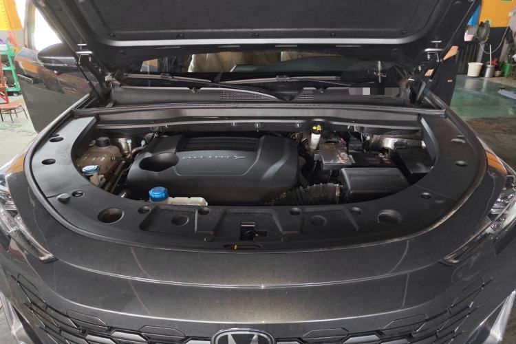 Used CHANGAN UNI-K 2024 2.0T Two-Wheel Drive Global Edition Engine Bay