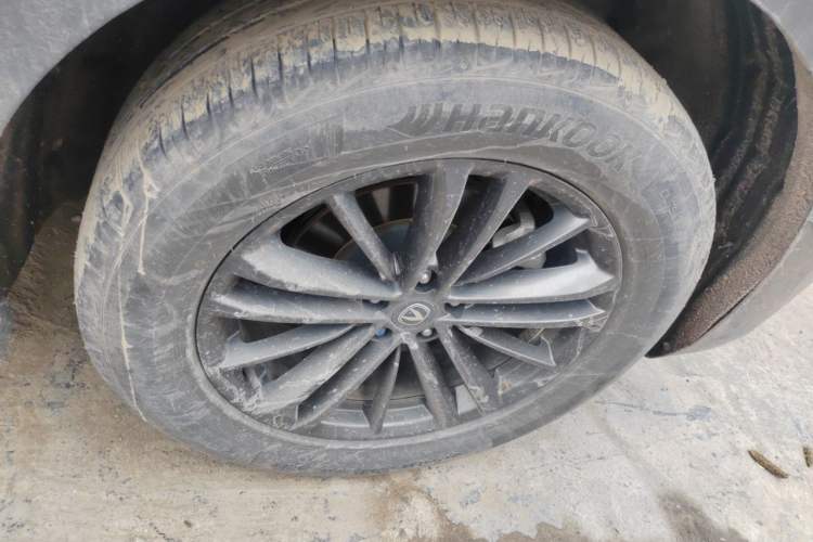 Used CHANGAN UNI-K 2024 2.0T Two-Wheel Drive YueShang Trim Exterior 1