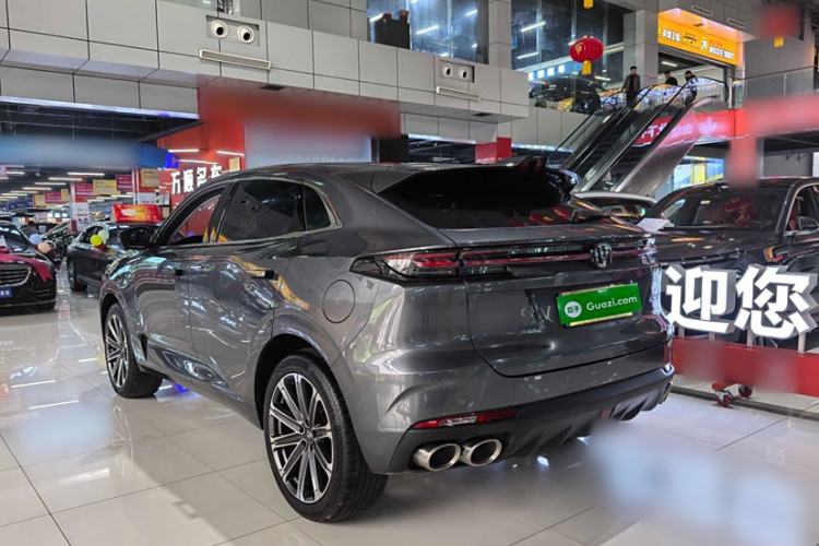 Used CHANGAN UNI-K 2024 2.0T Two-Wheel Drive Global Edition Exterior 4