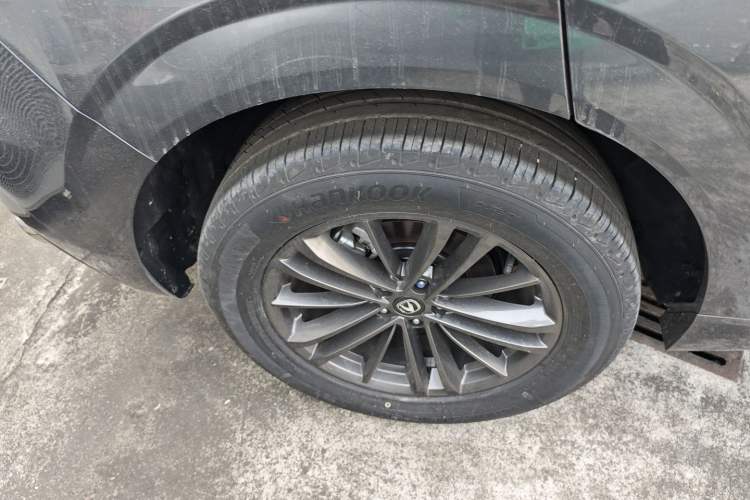 Used CHANGAN UNI-K 2024 2.0T Two-Wheel Drive YueShang Trim Exterior 5