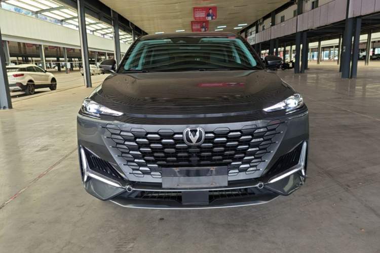 Used CHANGAN UNI-K 2024 2.0T Two-Wheel Drive Global Edition Front