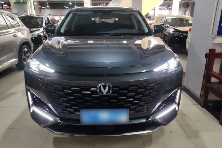 Used CHANGAN UNI-K 2024 2.0T Two-Wheel Drive Global Edition Front