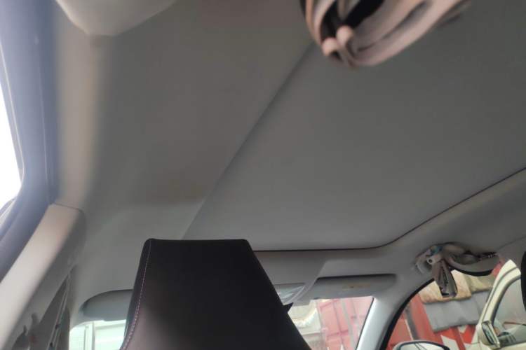Used CHANGAN UNI-K 2024 2.0T Two-Wheel Drive YueShang Trim Headliner
