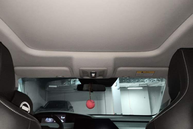 Used CHANGAN UNI-K 2024 2.0T Two-Wheel Drive YueShang Trim Headliner