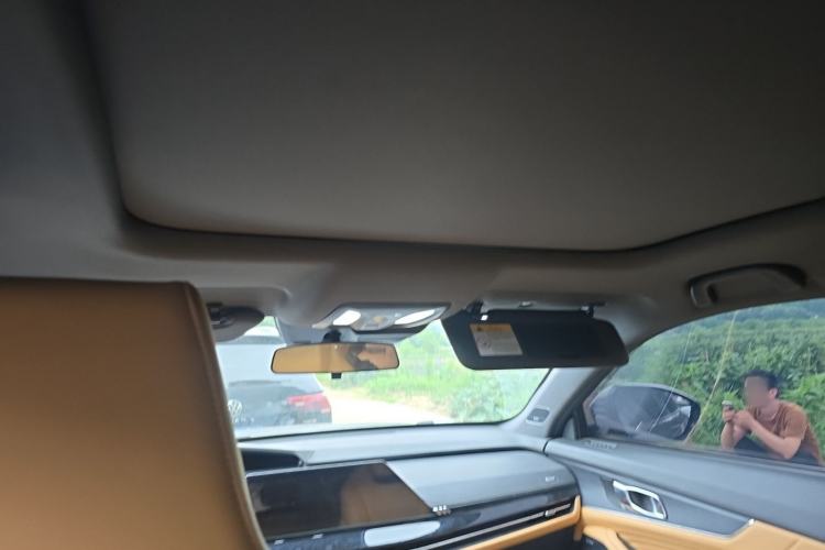 Used CHANGAN UNI-K 2024 2.0T Two-Wheel Drive YueShang Trim Headliner