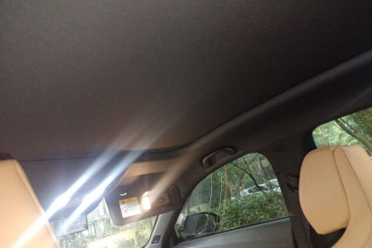 Used CHANGAN UNI-K 2024 2.0T Two-Wheel Drive Enjoyment Version Headliner