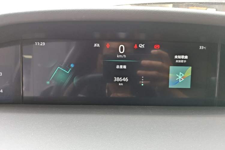 Used CHANGAN UNI-K 2024 2.0T Two-Wheel Drive Global Edition Instrument Cluster