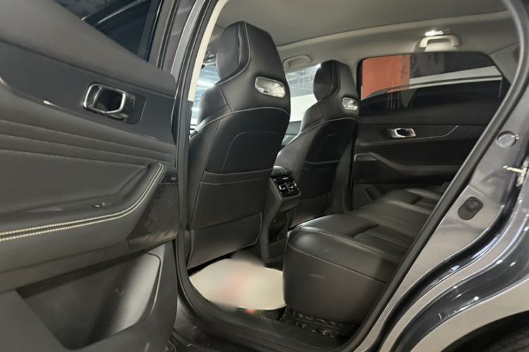 Used CHANGAN UNI-K 2024 2.0T Two-Wheel Drive YueShang Trim Interior 7