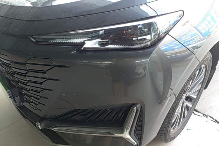 Used CHANGAN UNI-K 2024 2.0T Two-Wheel Drive Enjoyment Version Left Front Headlight