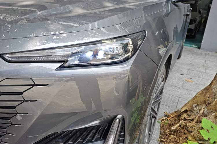 Used CHANGAN UNI-K 2024 2.0T Two-Wheel Drive Global Edition Left Front Headlight