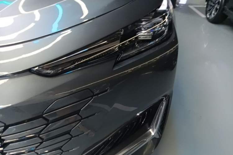 Used CHANGAN UNI-K 2024 2.0T Two-Wheel Drive Global Edition Left Front Headlight