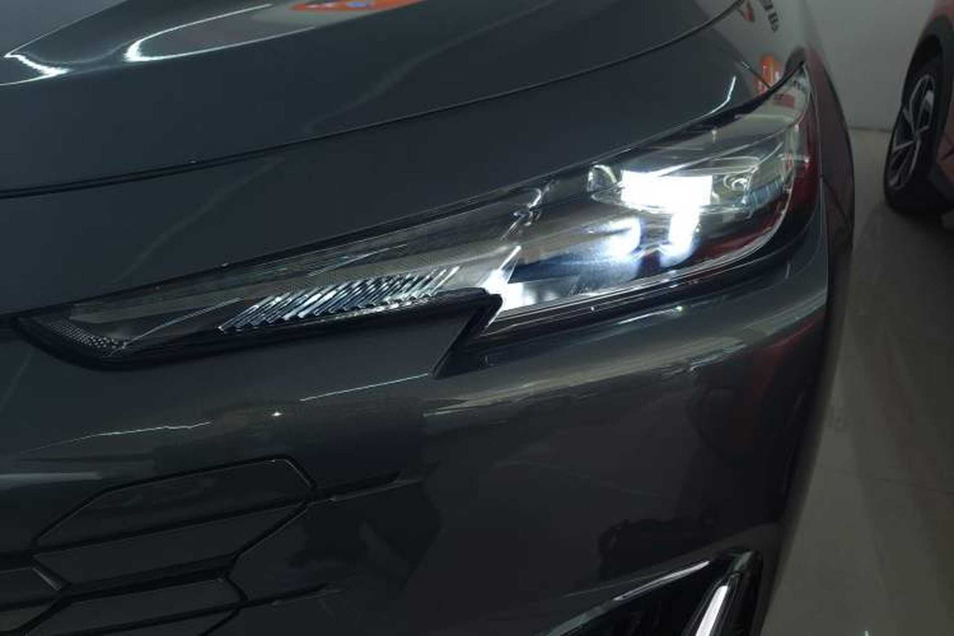 Used CHANGAN UNI-K 2024 2.0T Two-Wheel Drive Global Edition Left Front Headlight