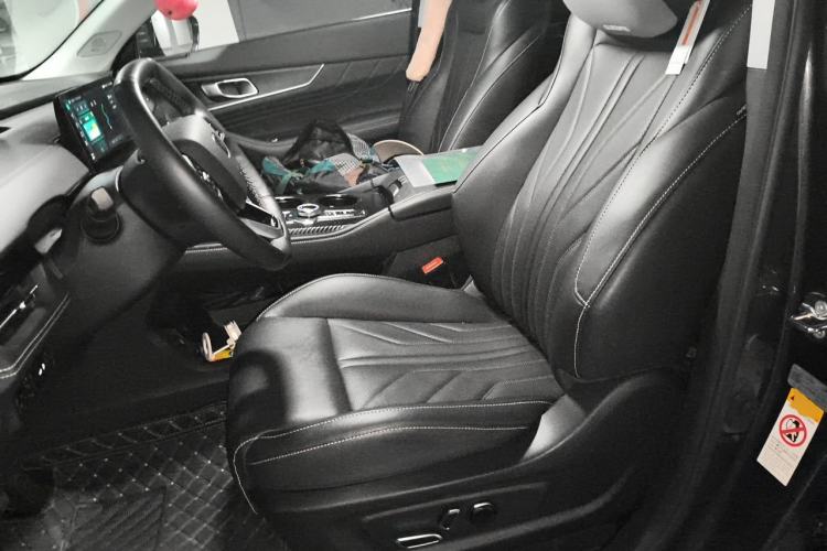 Used CHANGAN UNI-K 2024 2.0T Two-Wheel Drive YueShang Trim Left Front Seat