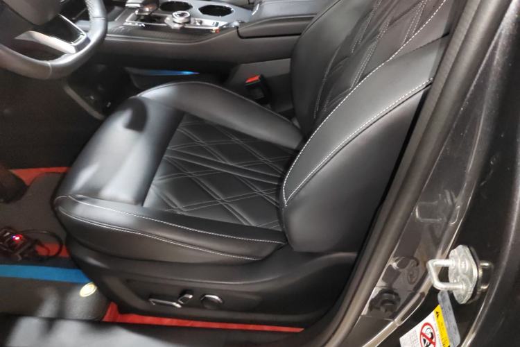 Used CHANGAN UNI-K 2024 2.0T Two-Wheel Drive Global Edition Left Front Seat