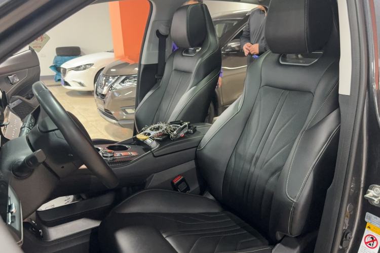 Used CHANGAN UNI-K 2024 2.0T Two-Wheel Drive YueShang Trim Left Front Seat