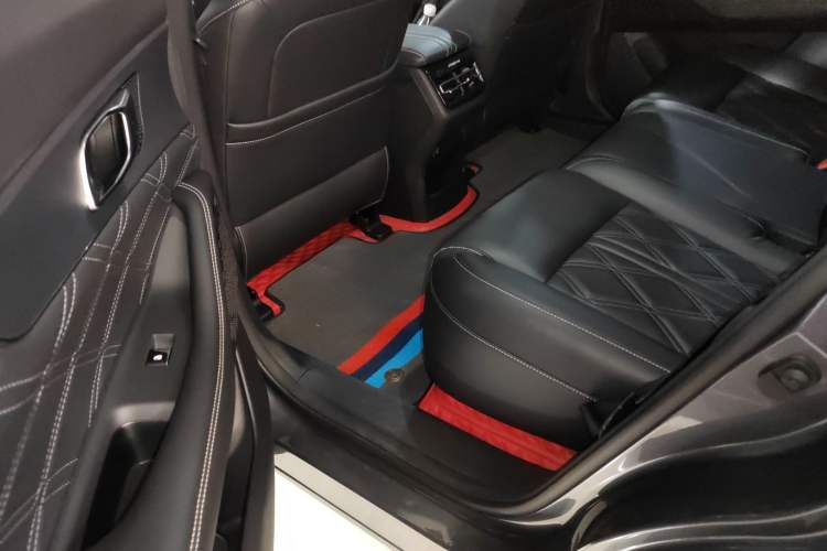 Used CHANGAN UNI-K 2024 2.0T Two-Wheel Drive Global Edition Left Rear Seat