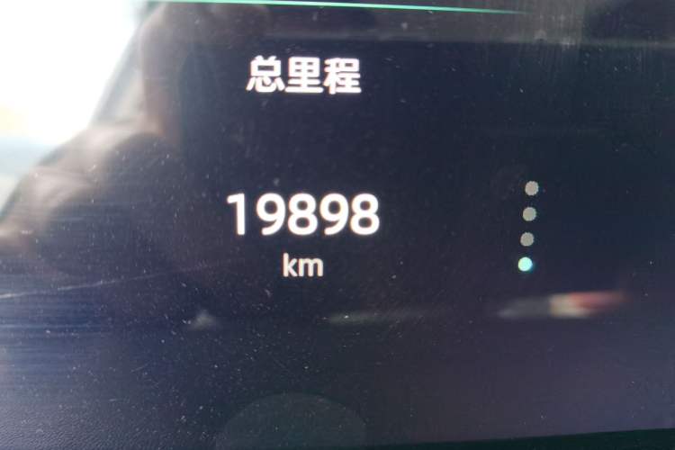 Used CHANGAN UNI-K 2024 2.0T Two-Wheel Drive YueShang Trim Odometer Close Up