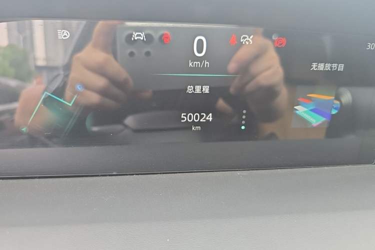 Used CHANGAN UNI-K 2024 2.0T Two-Wheel Drive YueShang Trim Odometer Close Up
