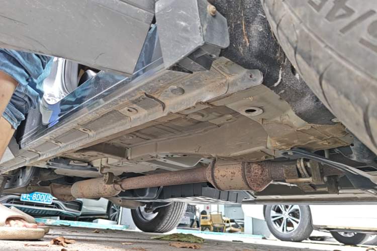 Used CHANGAN UNI-K 2024 2.0T Two-Wheel Drive Global Edition Right Side Sill