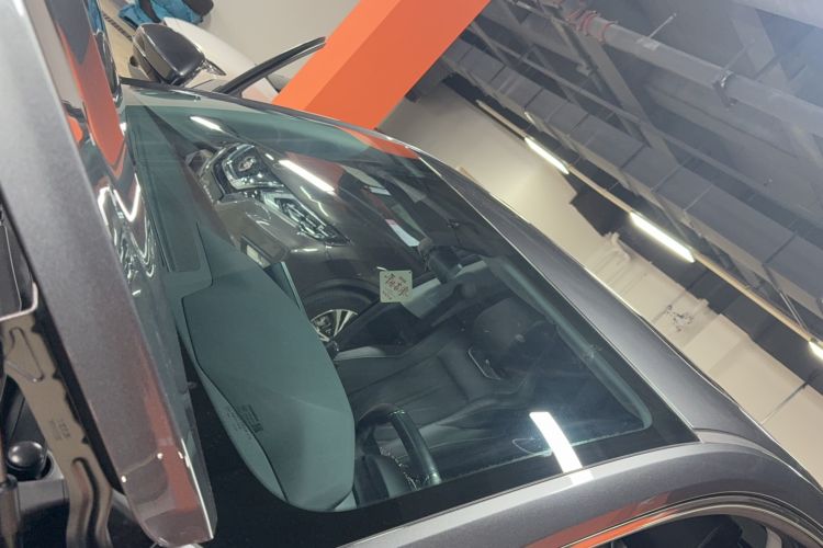 Used CHANGAN UNI-K 2024 2.0T Two-Wheel Drive YueShang Trim Roof