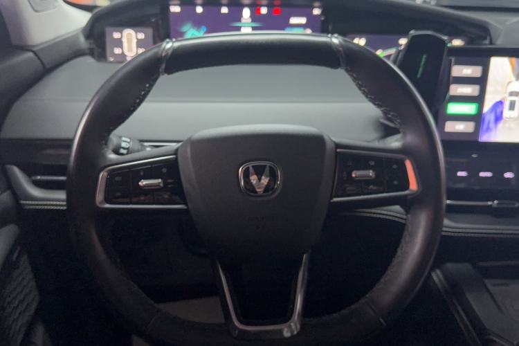 Used CHANGAN UNI-K 2024 2.0T Two-Wheel Drive YueShang Trim Steering Wheel