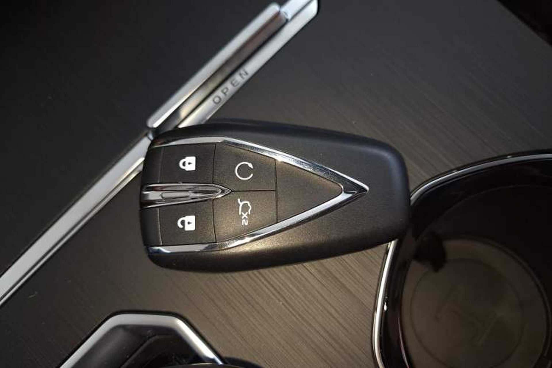Used CHANGAN UNI-K 2024 2.0T Two-Wheel Drive Global Edition Vehicle Key