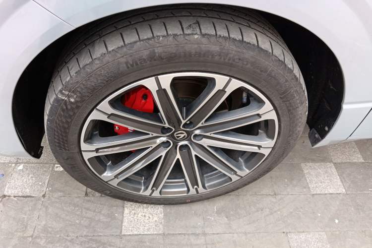 Used CHANGAN UNI-K 2024 2.0T Two-Wheel Drive Global Edition Exterior 7