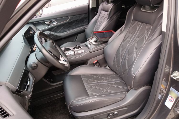 Used CHANGAN UNI-K 2024 2.0T Two-Wheel Drive Global Edition Left Front Seat