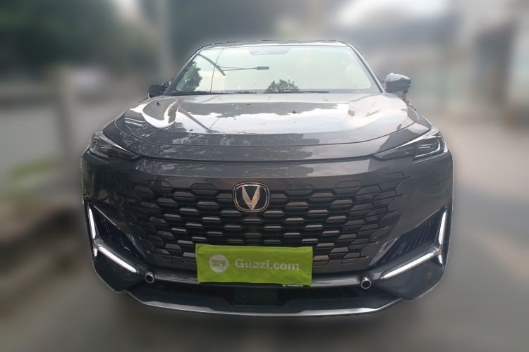 Used CHANGAN UNI-K 2024 2.0T Two-Wheel Drive Global Edition Front