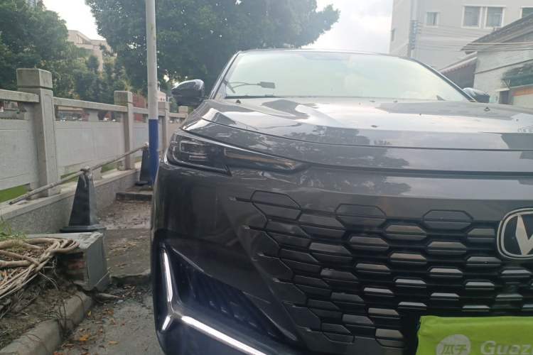 Used CHANGAN UNI-K 2024 2.0T Two-Wheel Drive Global Edition Right Front Headlight
