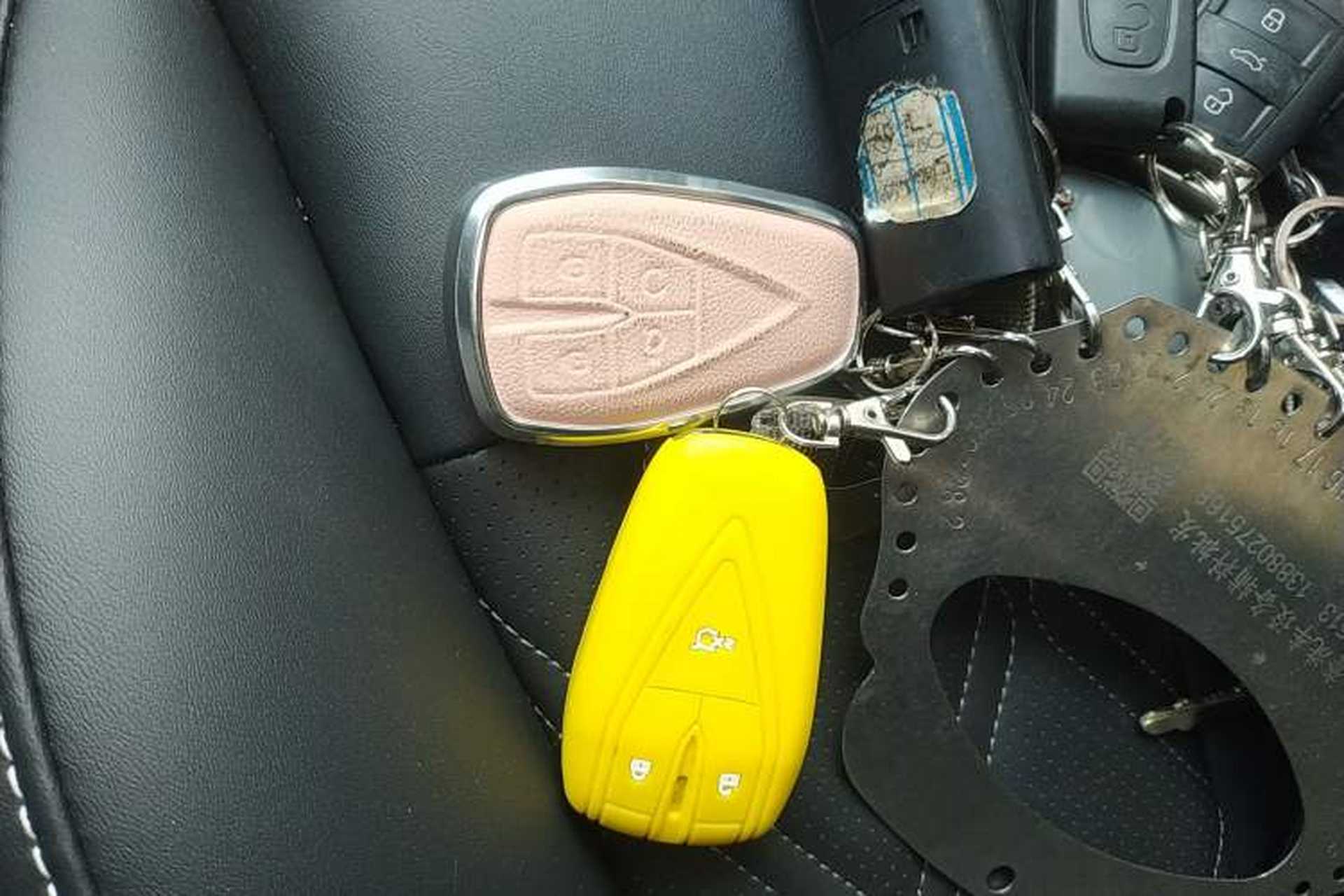 Used CHANGAN UNI-K 2024 2.0T Two-Wheel Drive Global Edition Vehicle Key