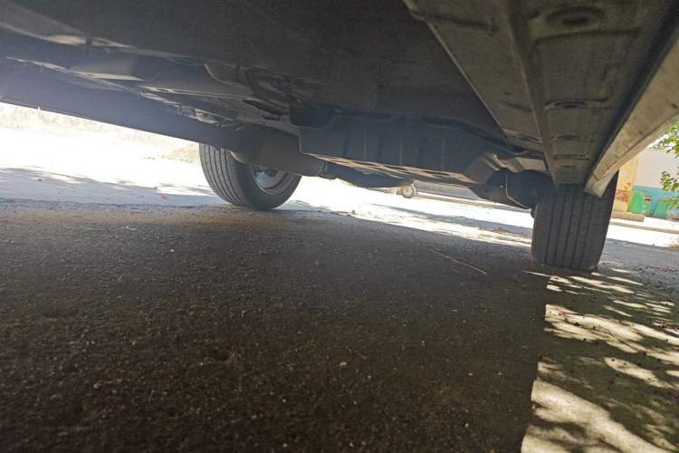 Used CHANGAN UNI-K 2024 2.0T Two-Wheel Drive Global Edition Chassis Front Left