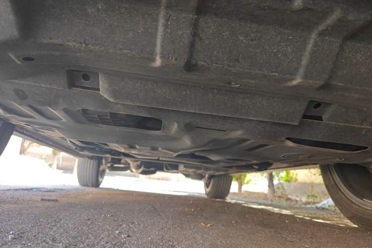 Used CHANGAN UNI-K 2024 2.0T Two-Wheel Drive Global Edition Chassis Front