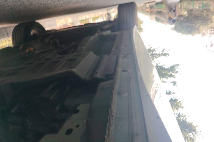 Used CHANGAN UNI-K 2024 2.0T Two-Wheel Drive YueShang Trim Chassis Rear Left
