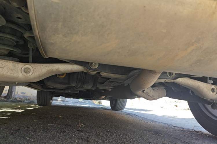 Used CHANGAN UNI-K 2024 2.0T Two-Wheel Drive Global Edition Chassis Rear