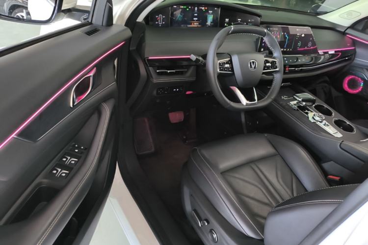 Used CHANGAN UNI-K 2024 2.0T Two-Wheel Drive YueShang Trim Driver Seat