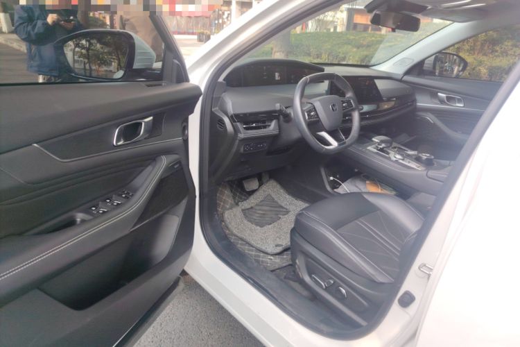 Used CHANGAN UNI-K 2024 2.0T Two-Wheel Drive YueShang Trim Driver Seat