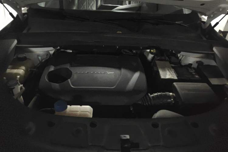 Used CHANGAN UNI-K 2024 2.0T Two-Wheel Drive Global Edition Engine Bay