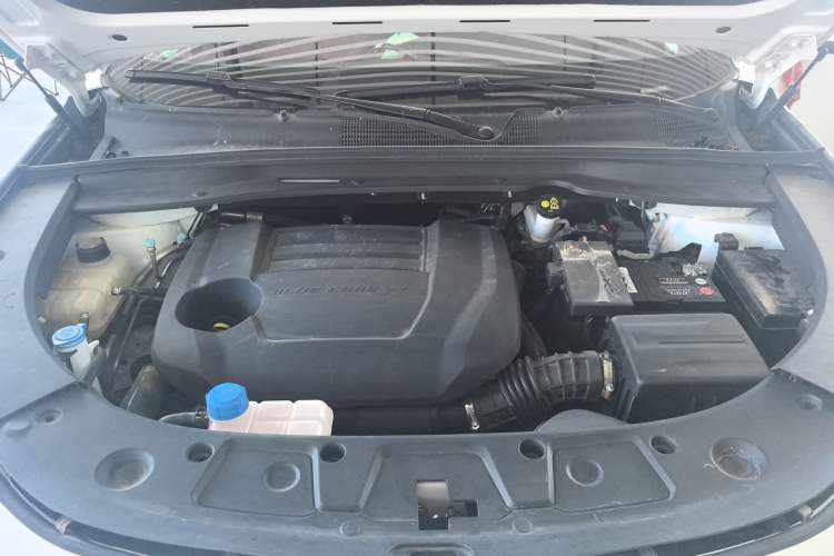 Used CHANGAN UNI-K 2024 2.0T Two-Wheel Drive Enjoyment Version Engine Bay