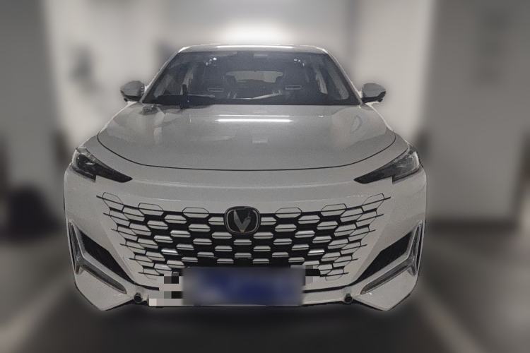 Used CHANGAN UNI-K 2024 2.0T Two-Wheel Drive Global Edition Front