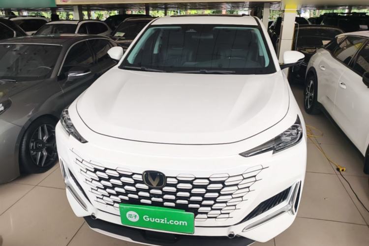 Used CHANGAN UNI-K 2024 2.0T Two-Wheel Drive Global Edition Front