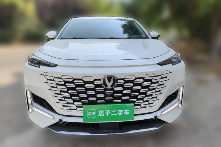 Used CHANGAN UNI-K 2024 2.0T Two-Wheel Drive YueShang Trim Front
