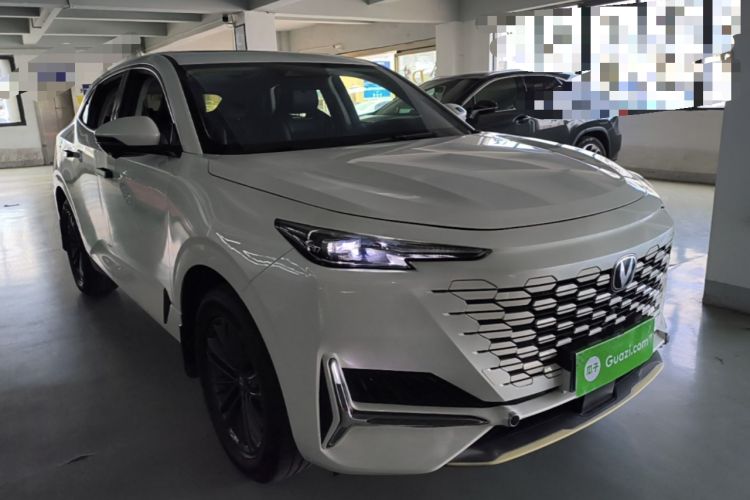 Used CHANGAN UNI-K 2024 2.0T Two-Wheel Drive YueShang Trim Front Right 45 Deg