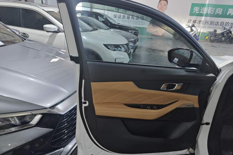 Used CHANGAN UNI-K 2024 2.0T Two-Wheel Drive Global Edition Left Front Door Interior