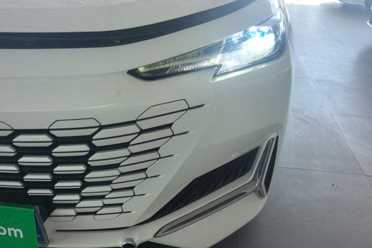 Used CHANGAN UNI-K 2024 2.0T Two-Wheel Drive Enjoyment Version Left Front Headlight