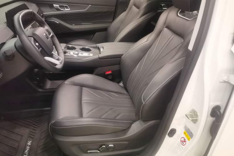 Used CHANGAN UNI-K 2024 2.0T Two-Wheel Drive YueShang Trim Left Front Seat