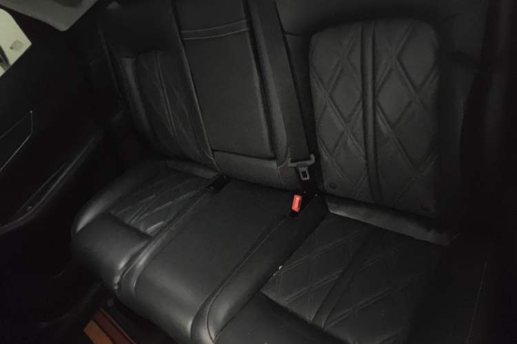 Used CHANGAN UNI-K 2024 2.0T Two-Wheel Drive Global Edition Left Rear Seat