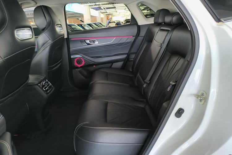 Used CHANGAN UNI-K 2024 2.0T Two-Wheel Drive YueShang Trim Left Rear Seat