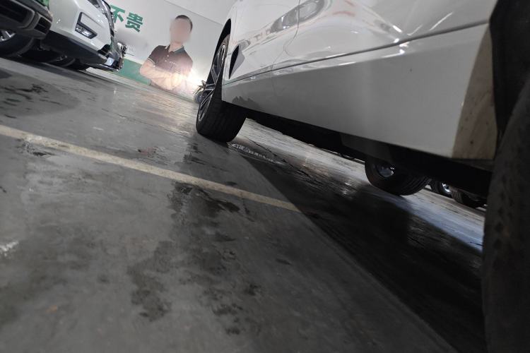 Used CHANGAN UNI-K 2024 2.0T Two-Wheel Drive Global Edition Left Side Sill
