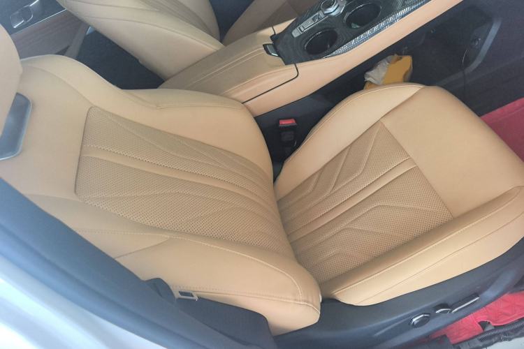 Used CHANGAN UNI-K 2024 2.0T Two-Wheel Drive Enjoyment Version Right Front Seat